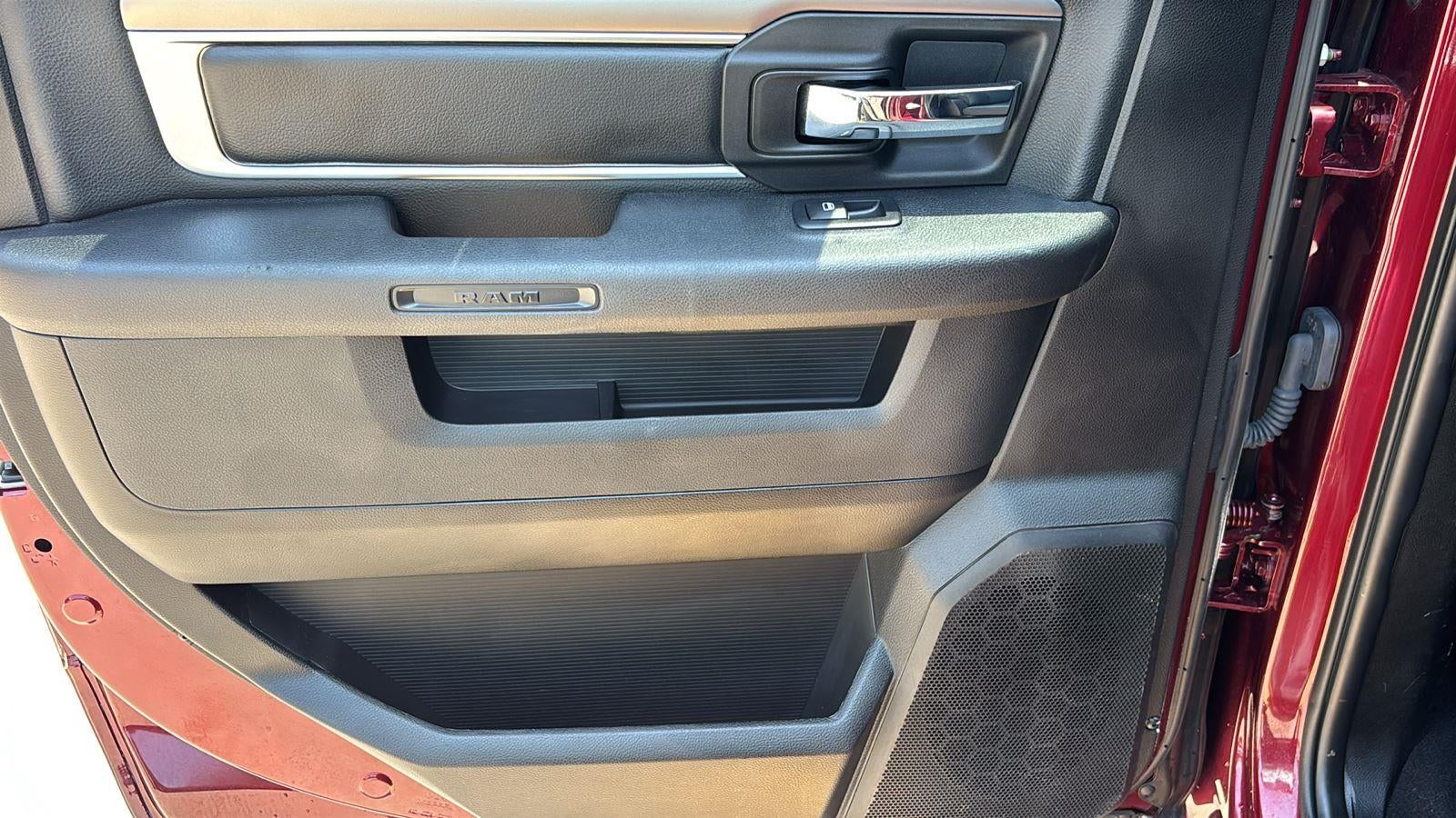 2024 RAM 1500 Classic Warlock Crew Cab 4x2 5'7" Box