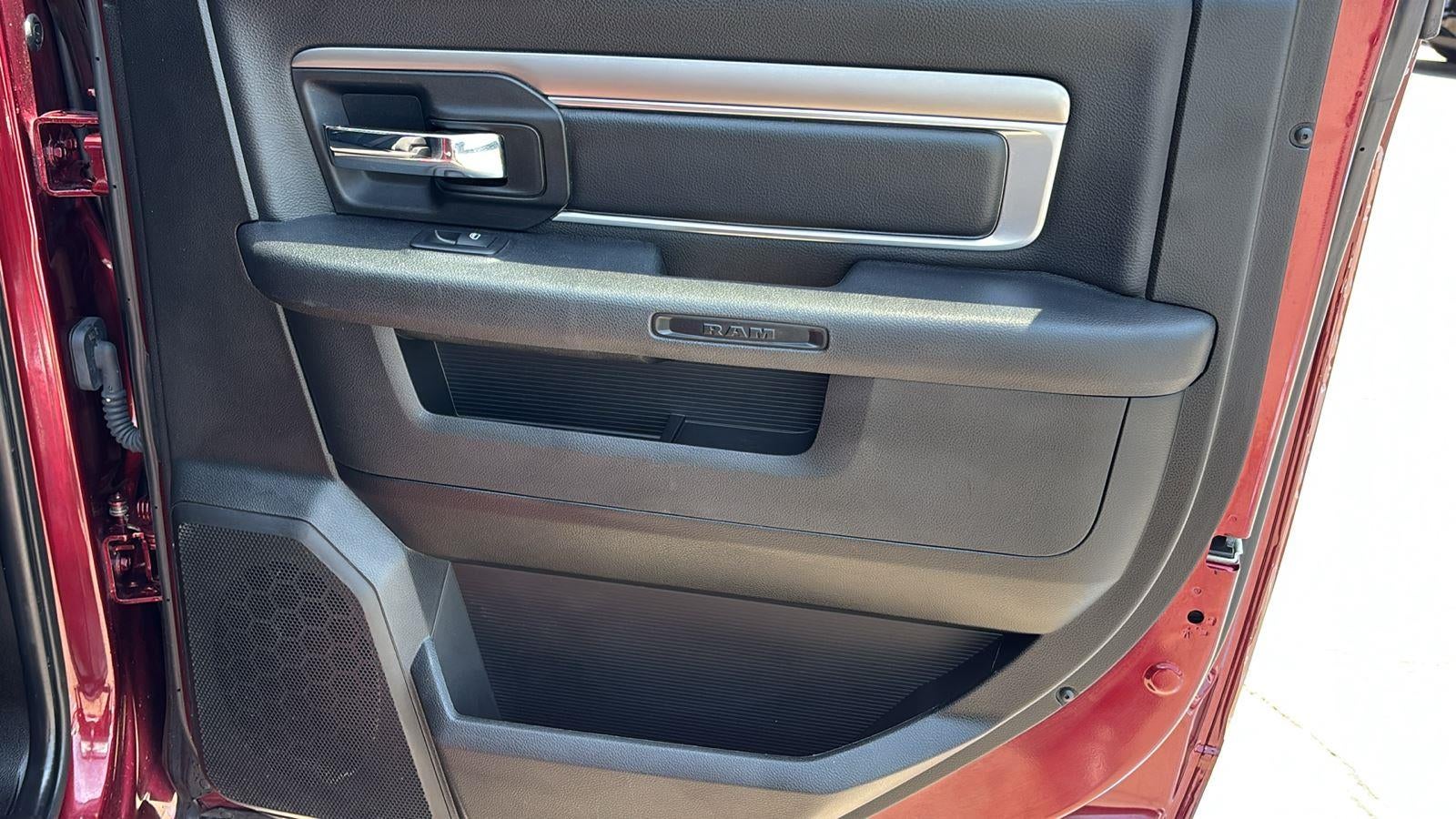 2024 RAM 1500 Classic Warlock Crew Cab 4x2 5'7" Box