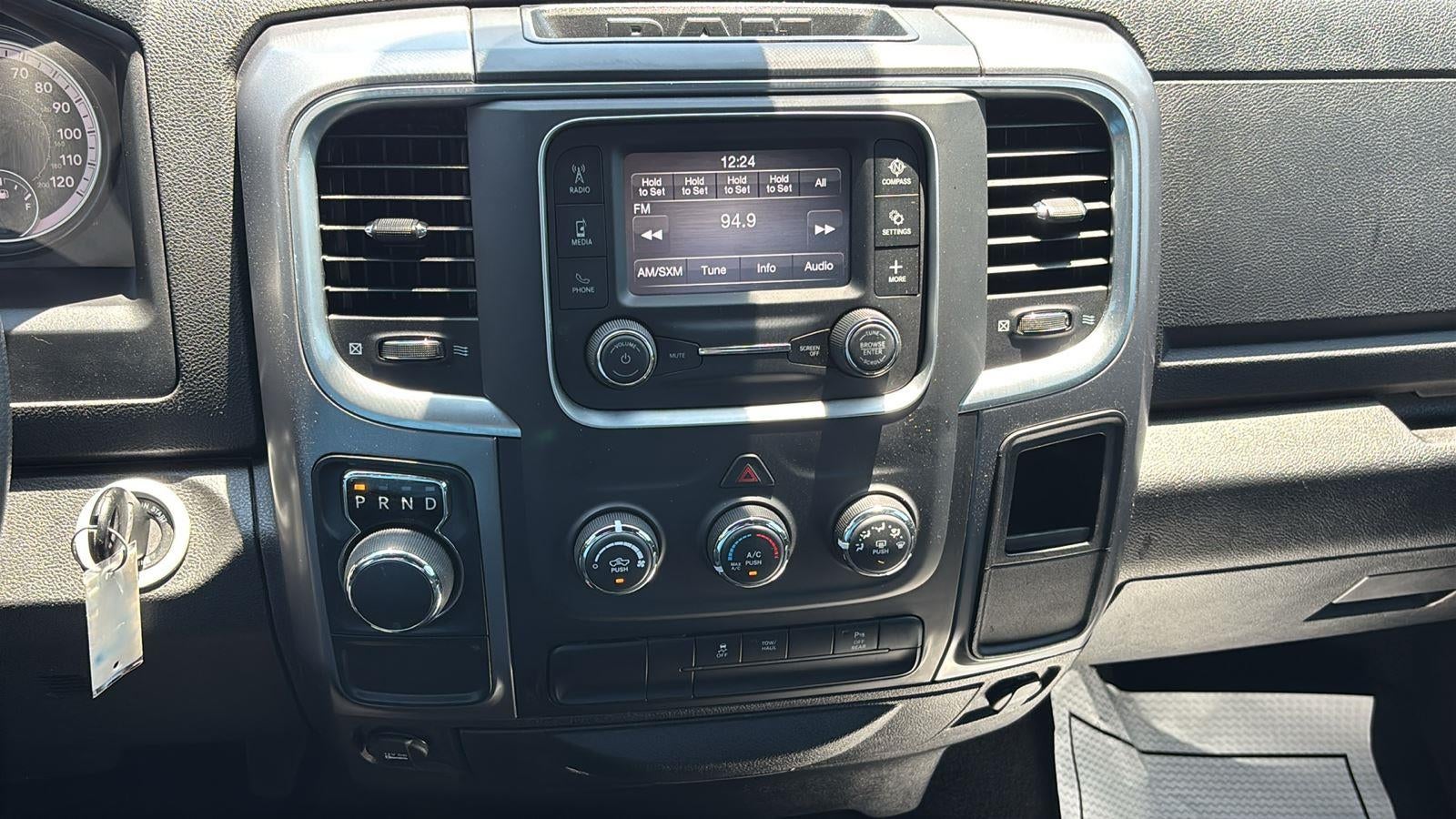 2024 RAM 1500 Classic Warlock Crew Cab 4x2 5'7" Box