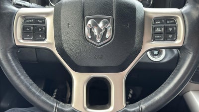 2017 RAM 1500 Laramie Crew Cab 4x2 5'7" Box