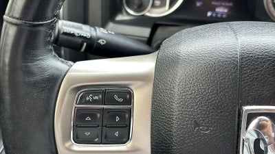2017 RAM 1500 Laramie Crew Cab 4x2 5'7" Box