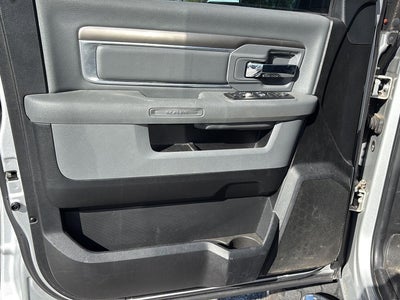 2017 RAM 1500 Lone Star Crew Cab 4x4 5'7" Box