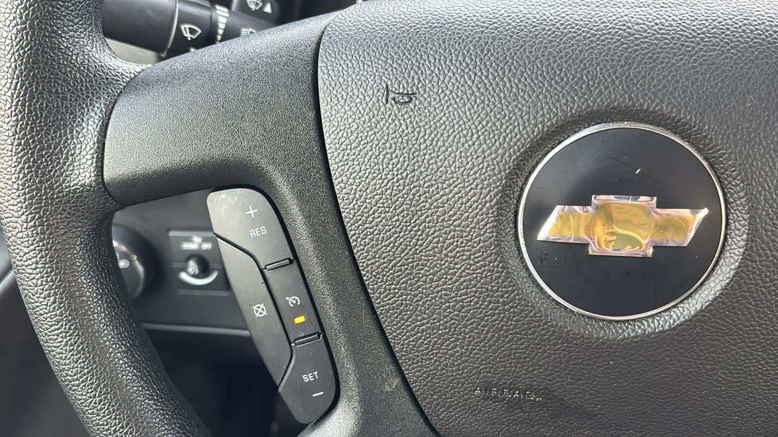 2025 Chevrolet Express Passenger 3500 1LT