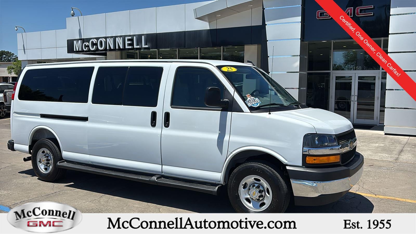2025 Chevrolet Express Passenger 1LT