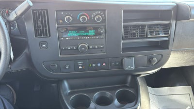 2025 Chevrolet Express Passenger 1LT