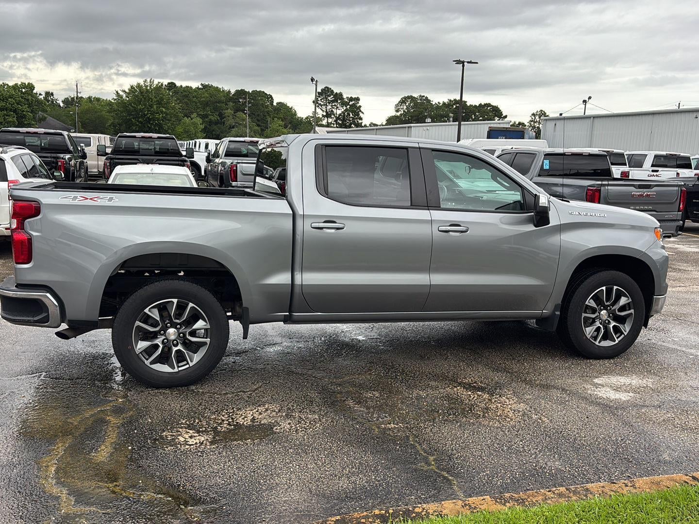 2023 Chevrolet Silverado 1500 LT (2FL)
