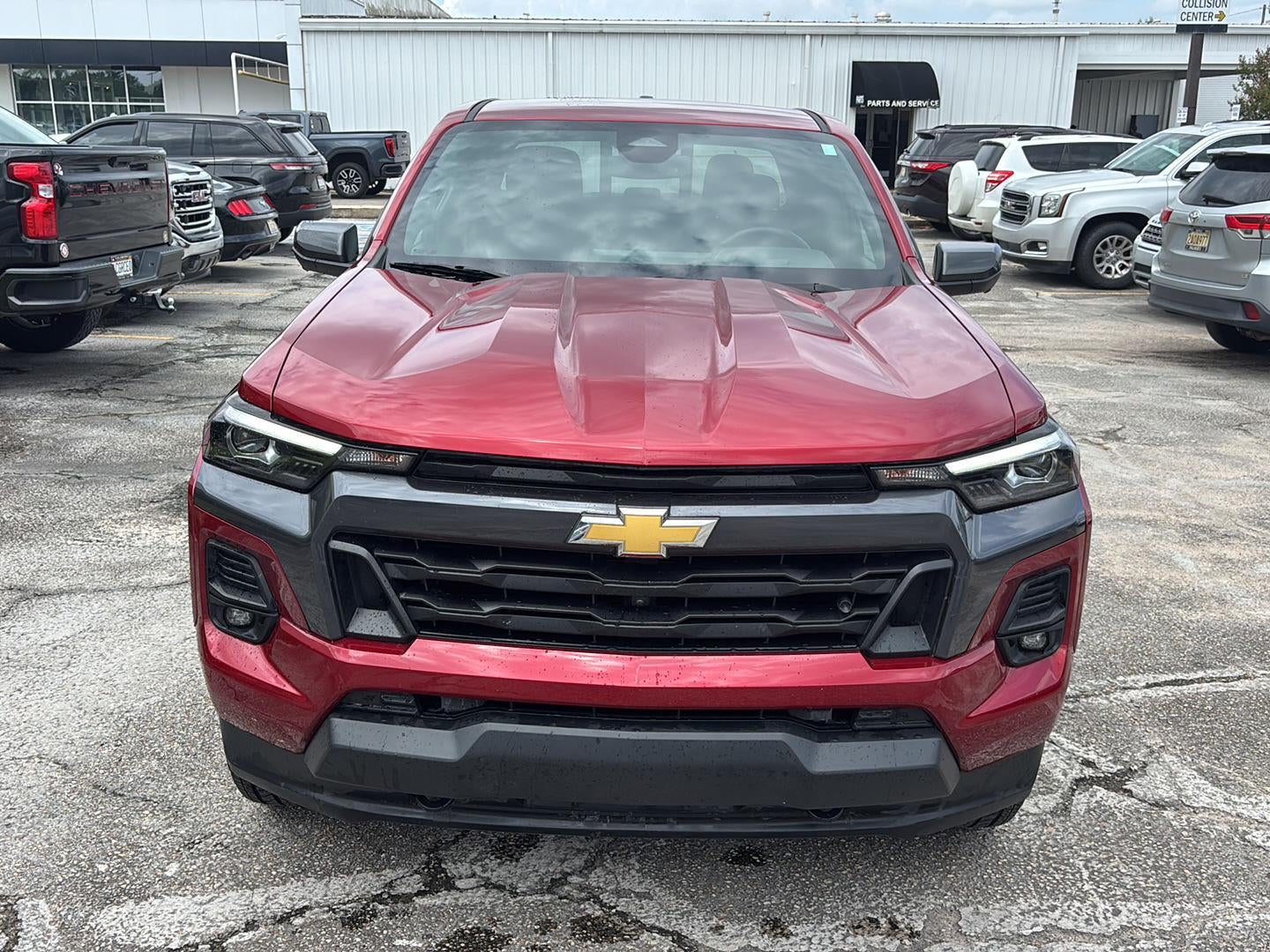 2025 Chevrolet Colorado WT/LT