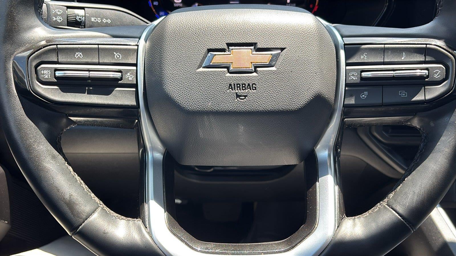 2025 Chevrolet Colorado WT/LT