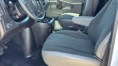 2024 Chevrolet Express Cargo 2500 WT