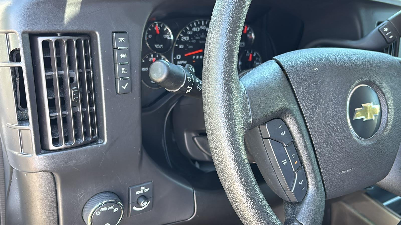 2024 Chevrolet Express Cargo 2500 WT