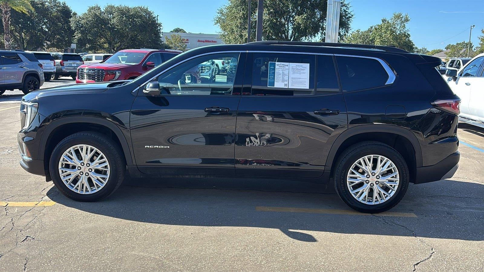 2024 GMC Acadia Elevation