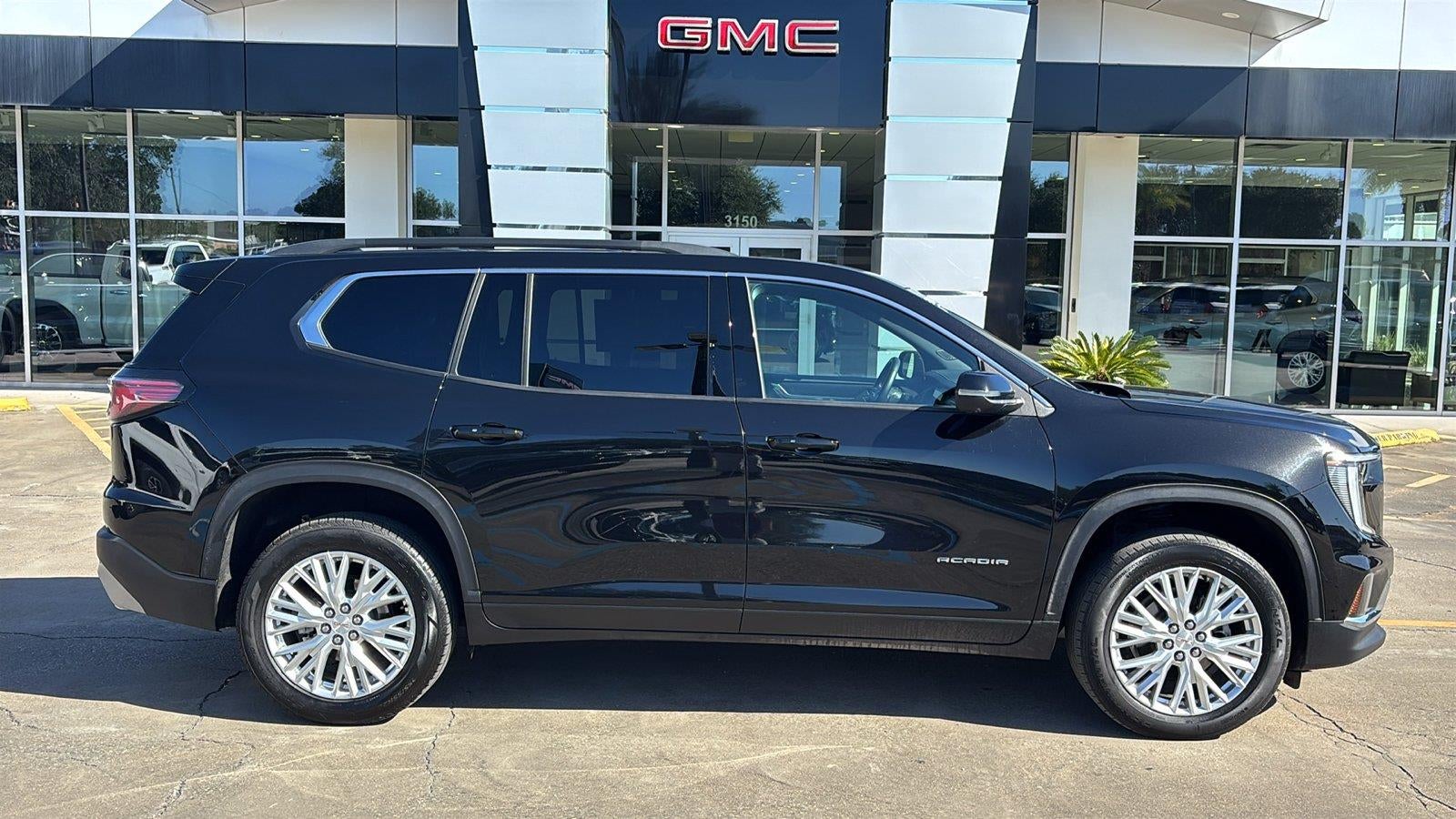 2024 GMC Acadia Elevation