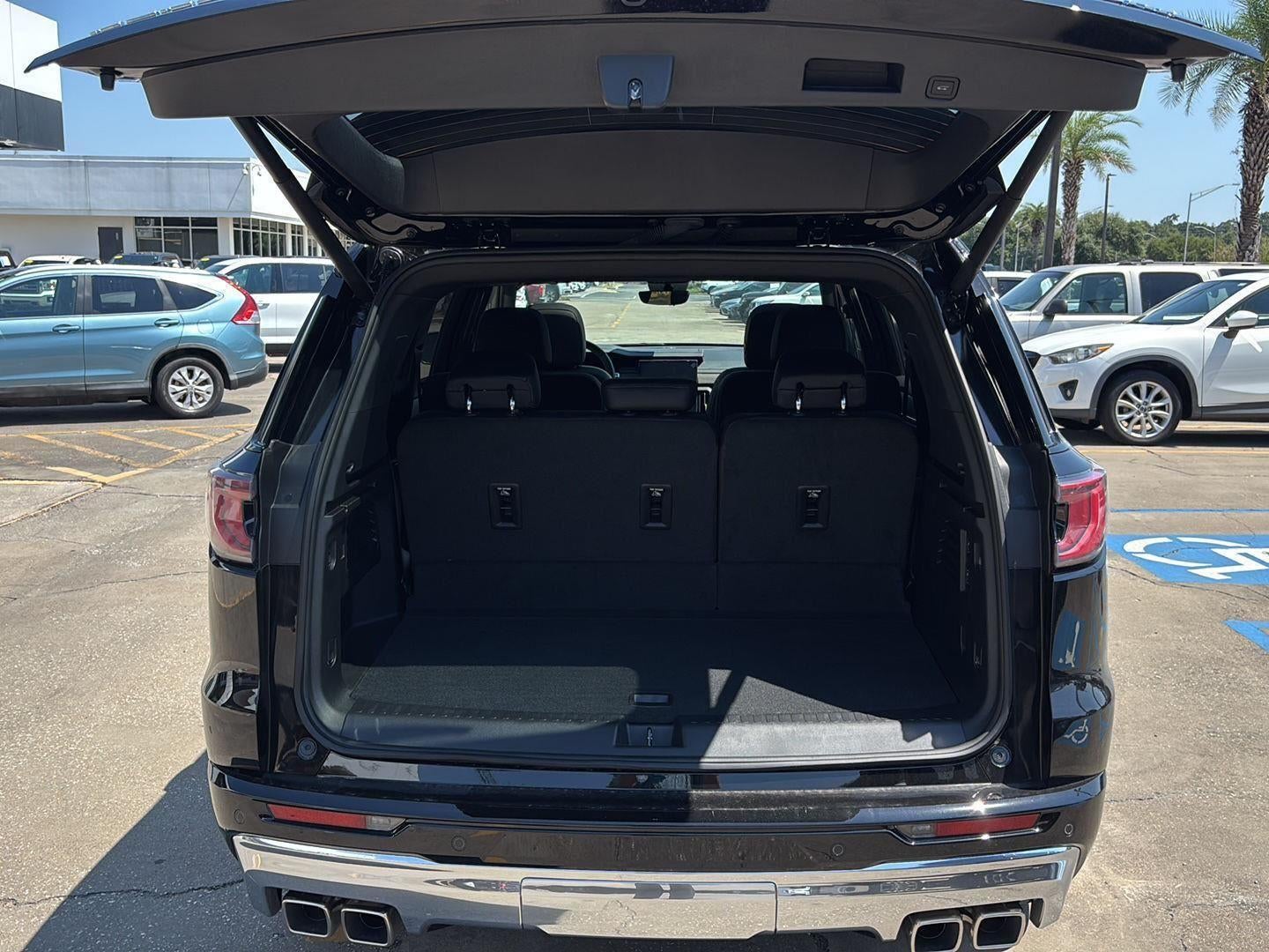 2025 GMC Acadia Denali