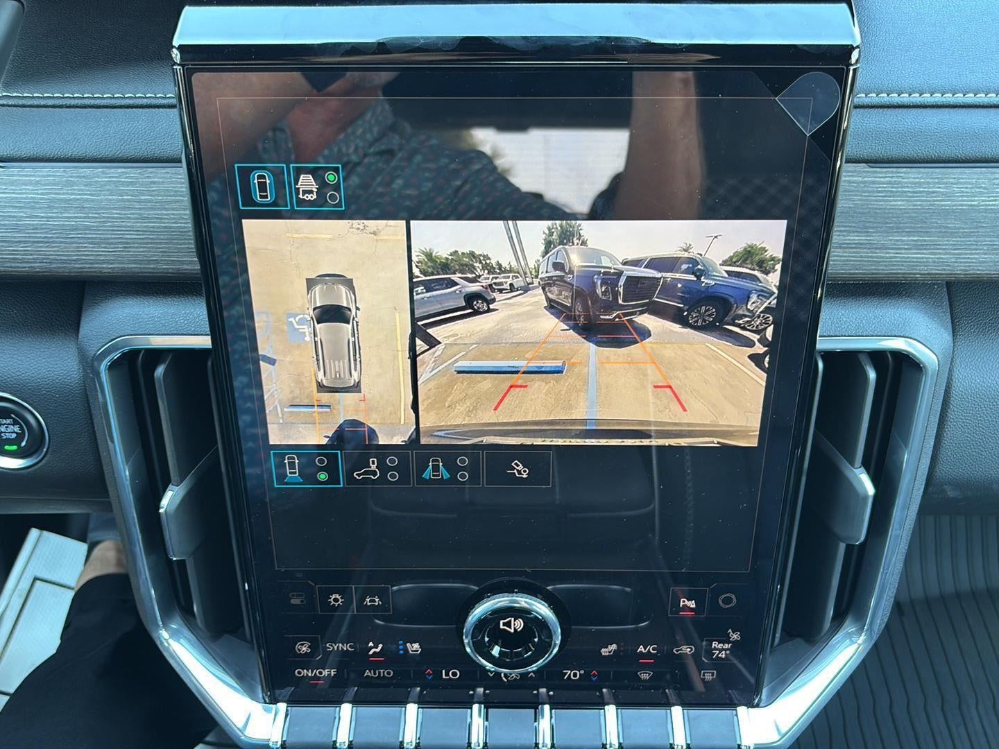 2025 GMC Acadia Denali