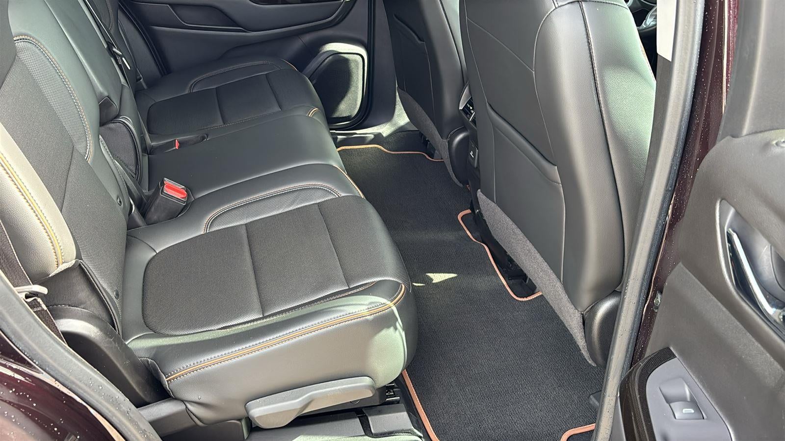 2020 GMC Acadia AT4