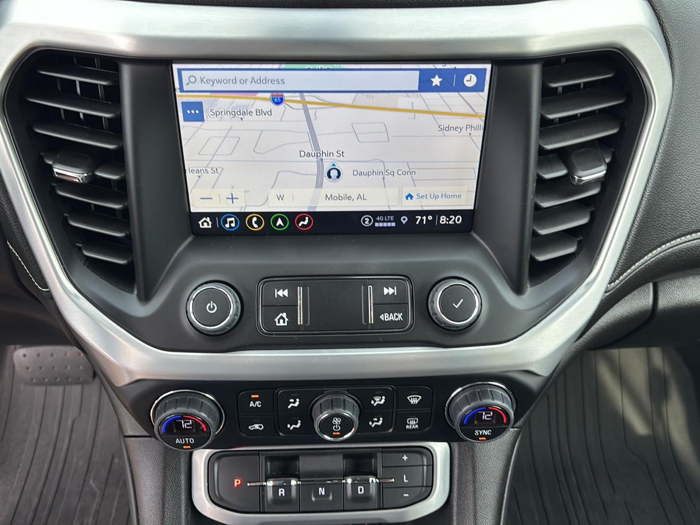 2023 GMC Acadia SLT