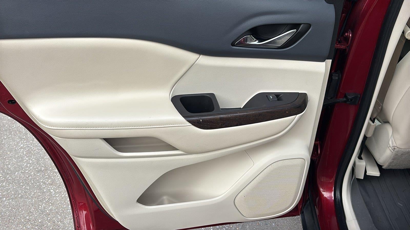 2020 GMC Acadia Denali - Photo 18