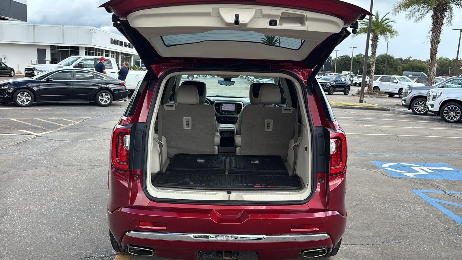 2020 GMC Acadia Denali