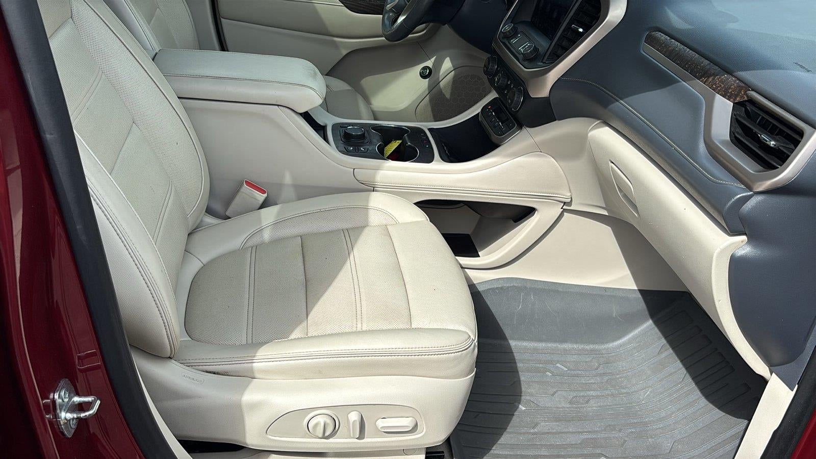 2020 GMC Acadia Denali - Photo 25