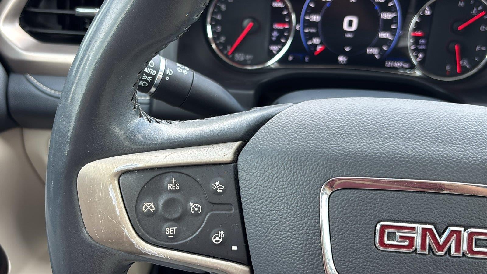 2020 GMC Acadia Denali