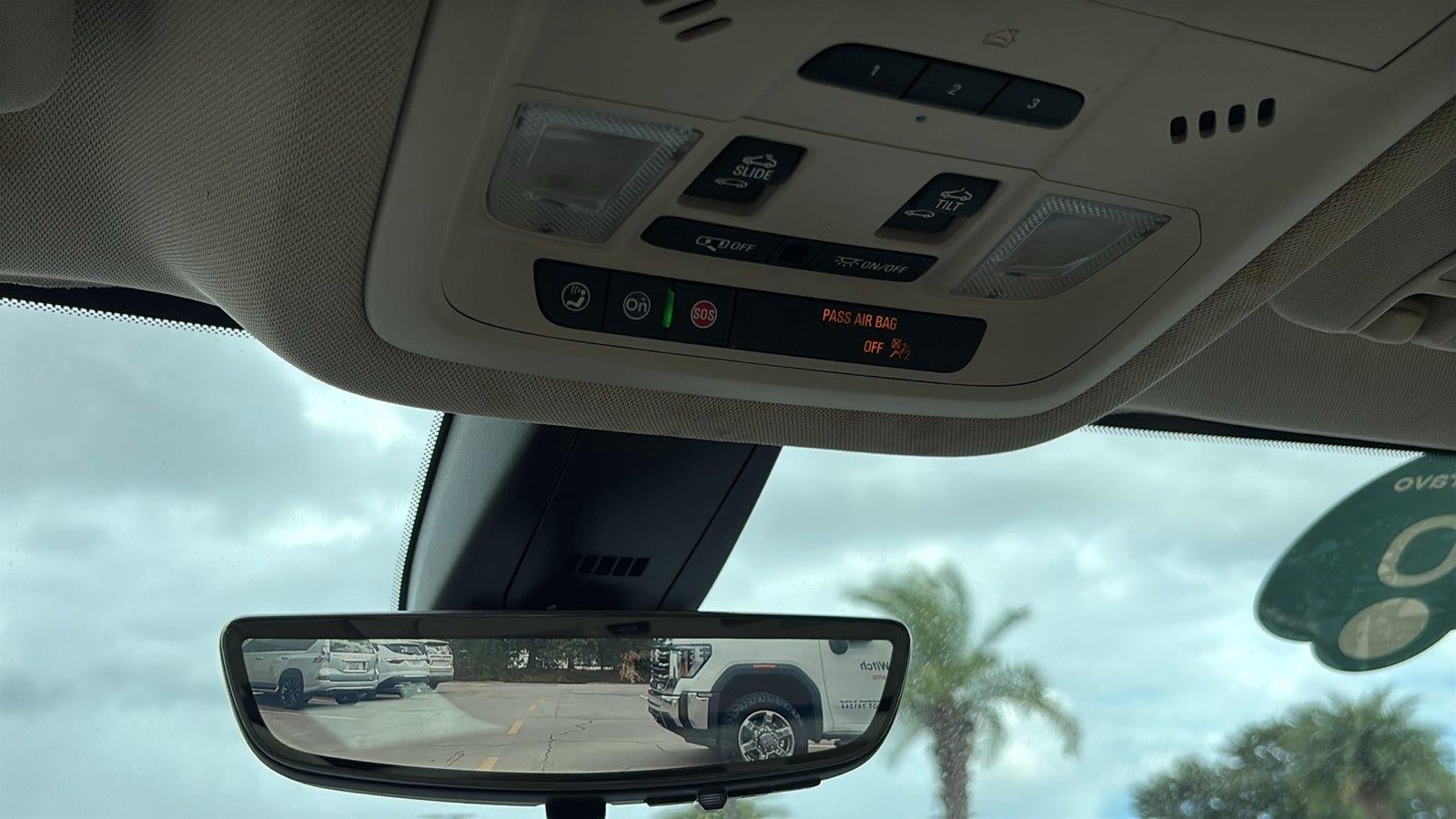 2020 GMC Acadia Denali - Photo 41