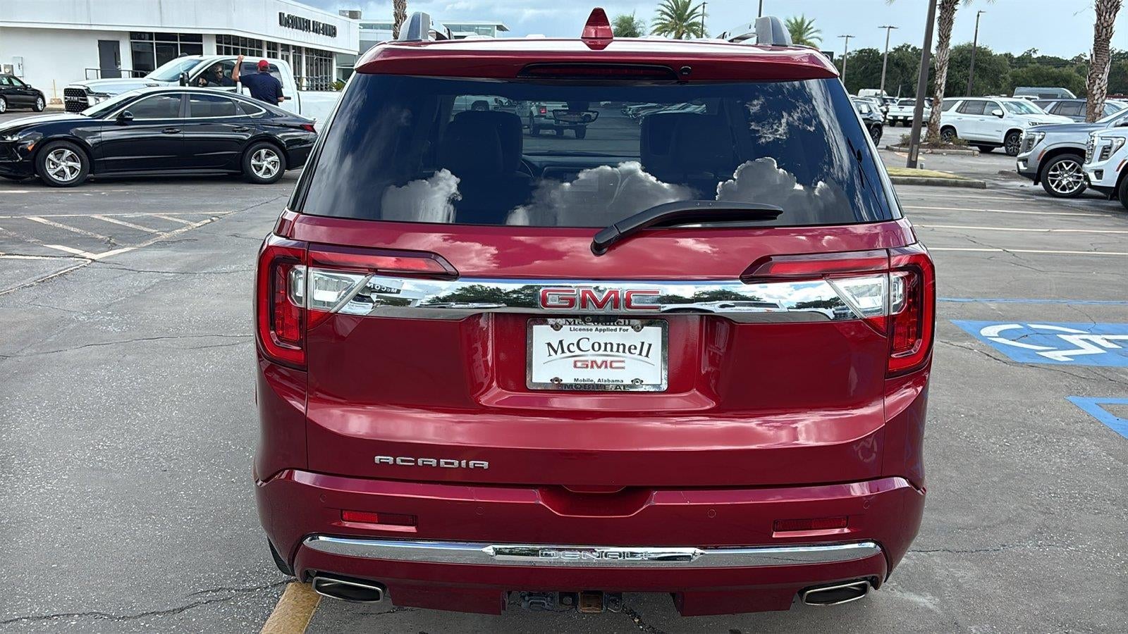 2020 GMC Acadia Denali - Photo 6