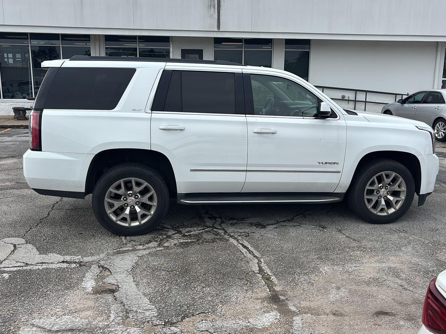 2020 GMC Yukon SLT