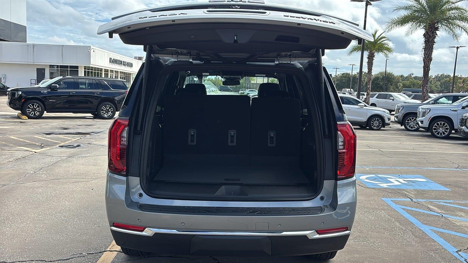 2027 GMC Yukon Elevation