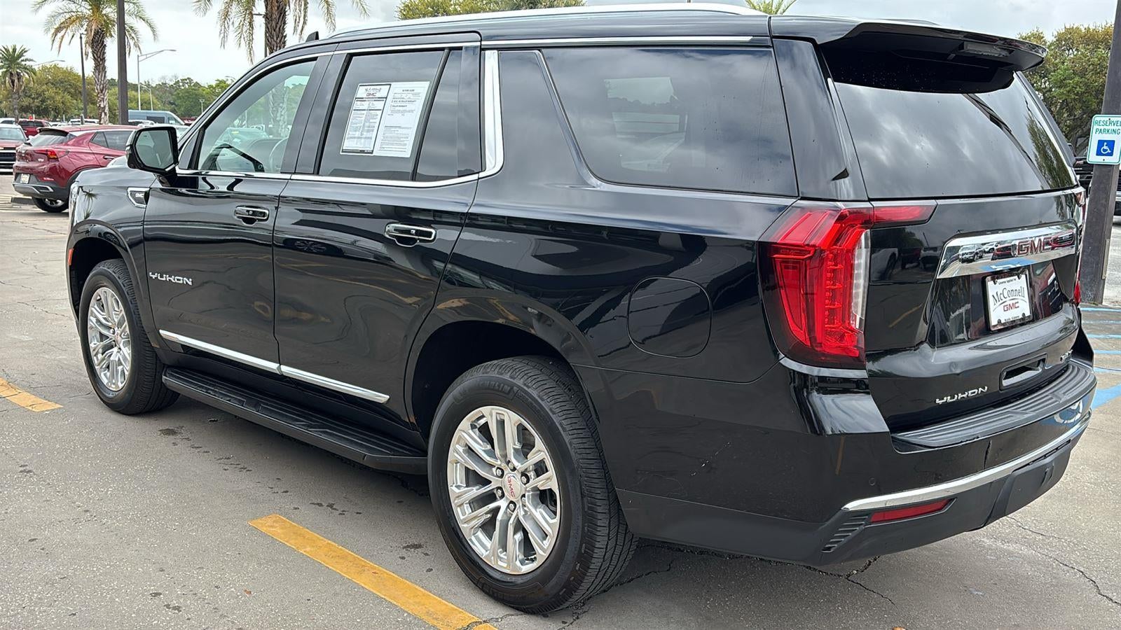 2021 GMC Yukon SLT