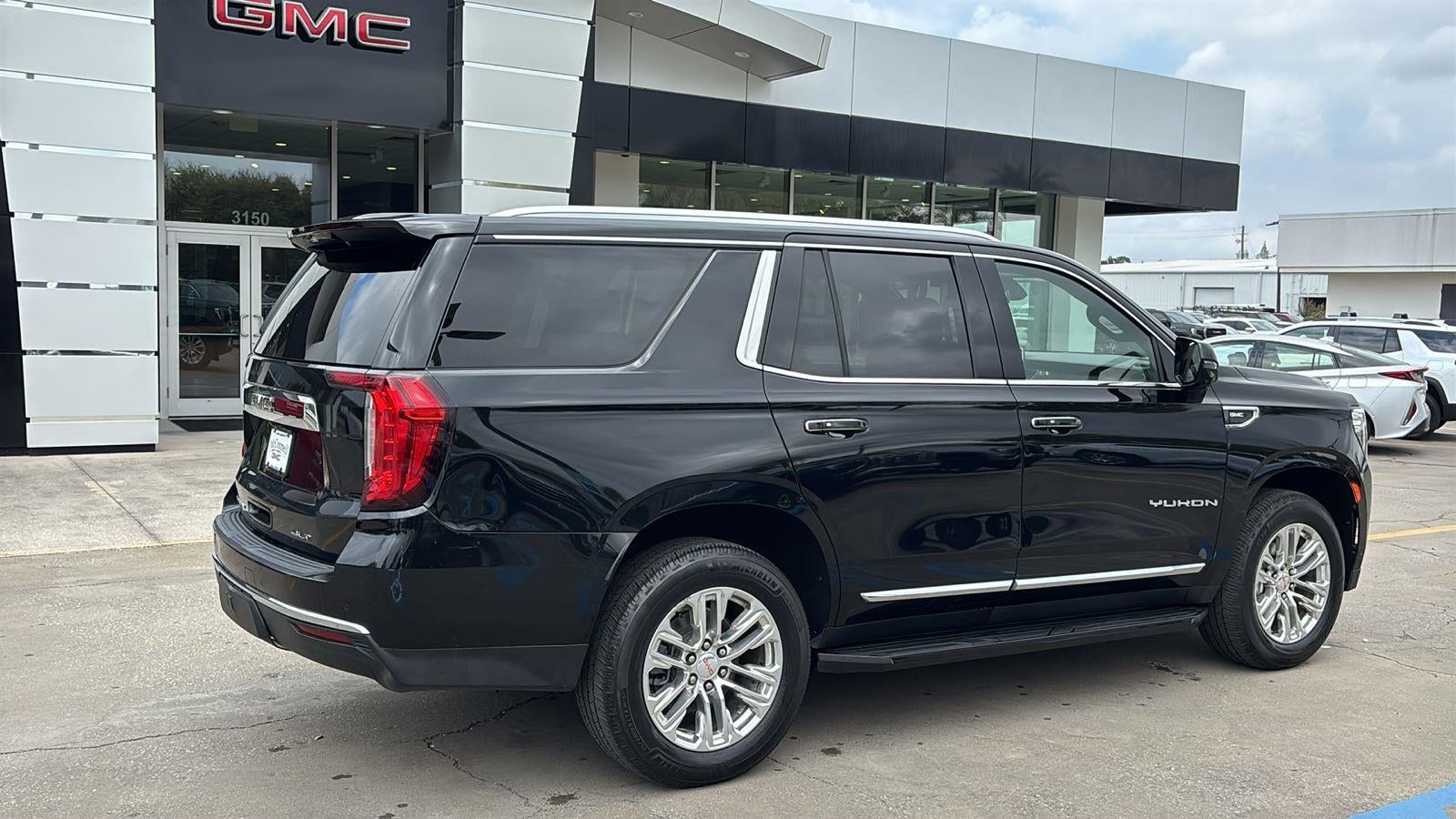 2021 GMC Yukon SLT