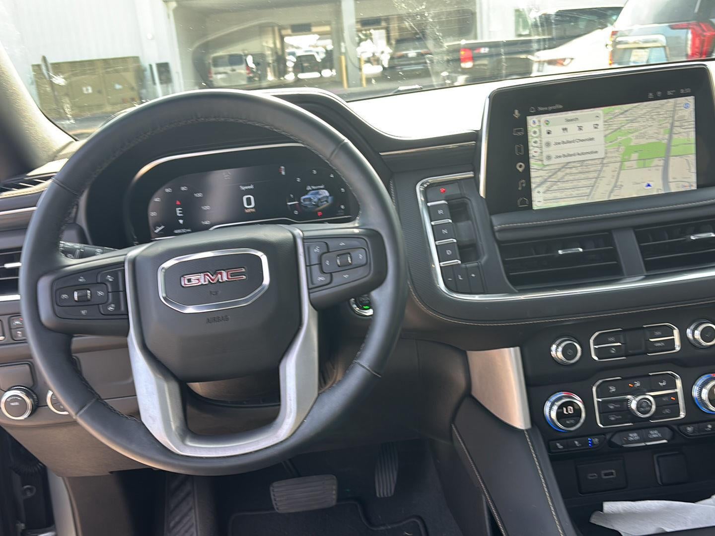 2023 GMC Yukon SLT