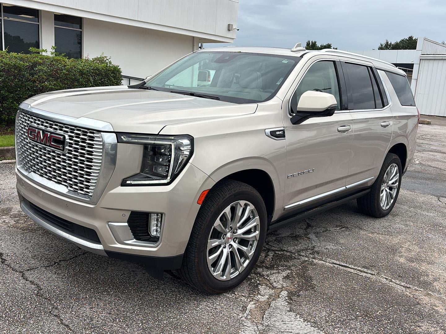 2024 GMC Yukon Denali