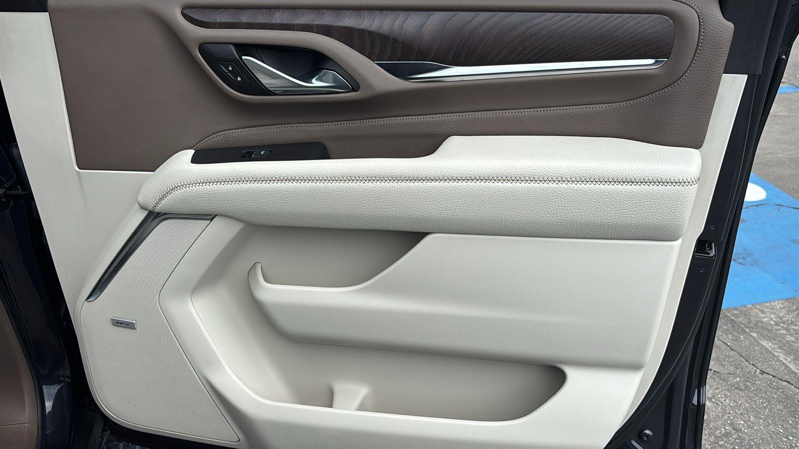 2023 GMC Yukon Denali - Photo 27