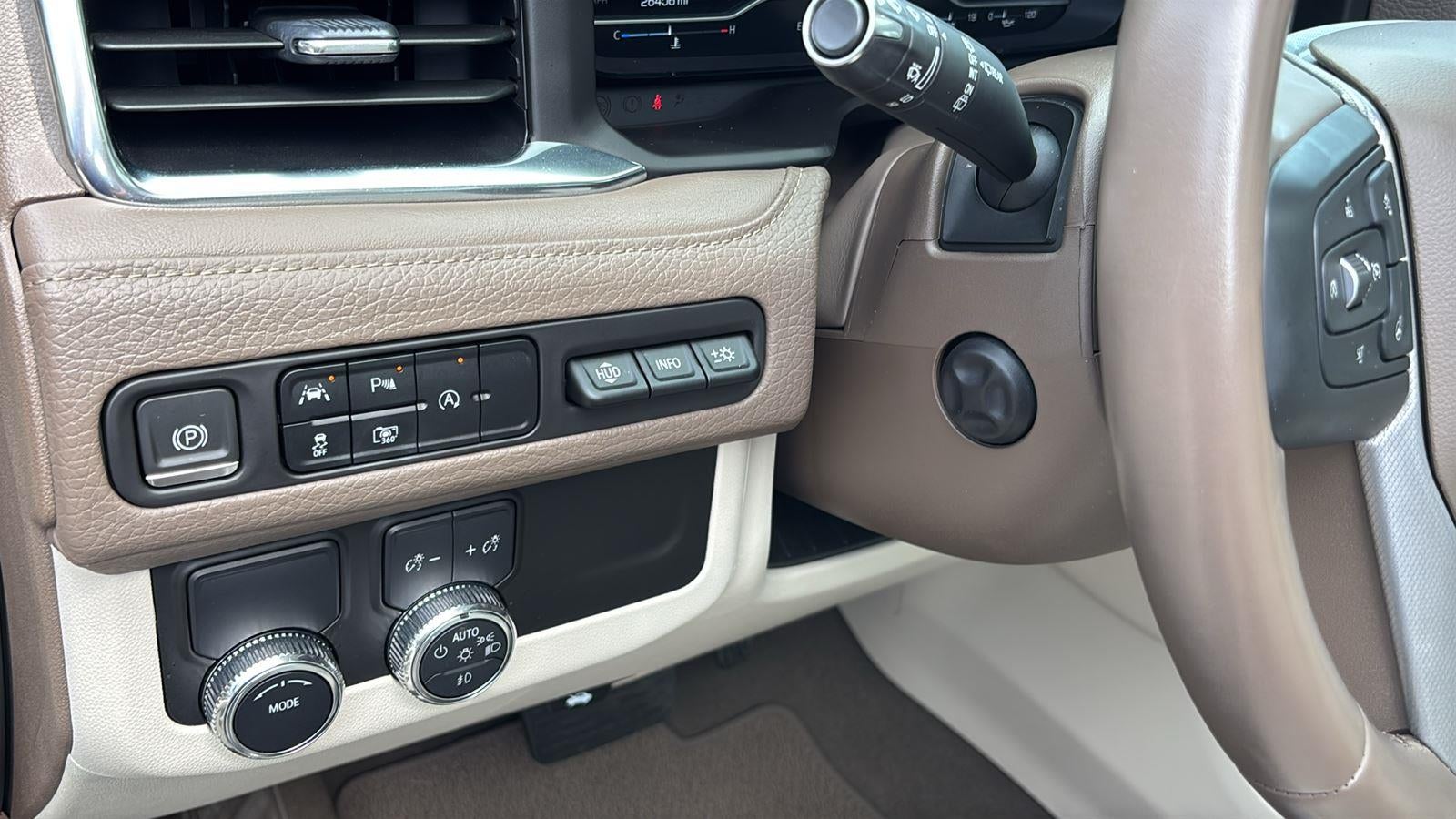 2023 GMC Yukon Denali - Photo 31