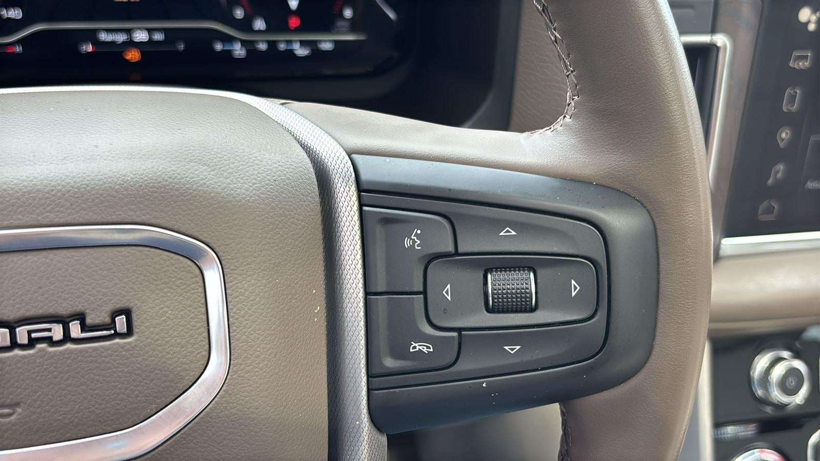 2023 GMC Yukon Denali - Photo 34