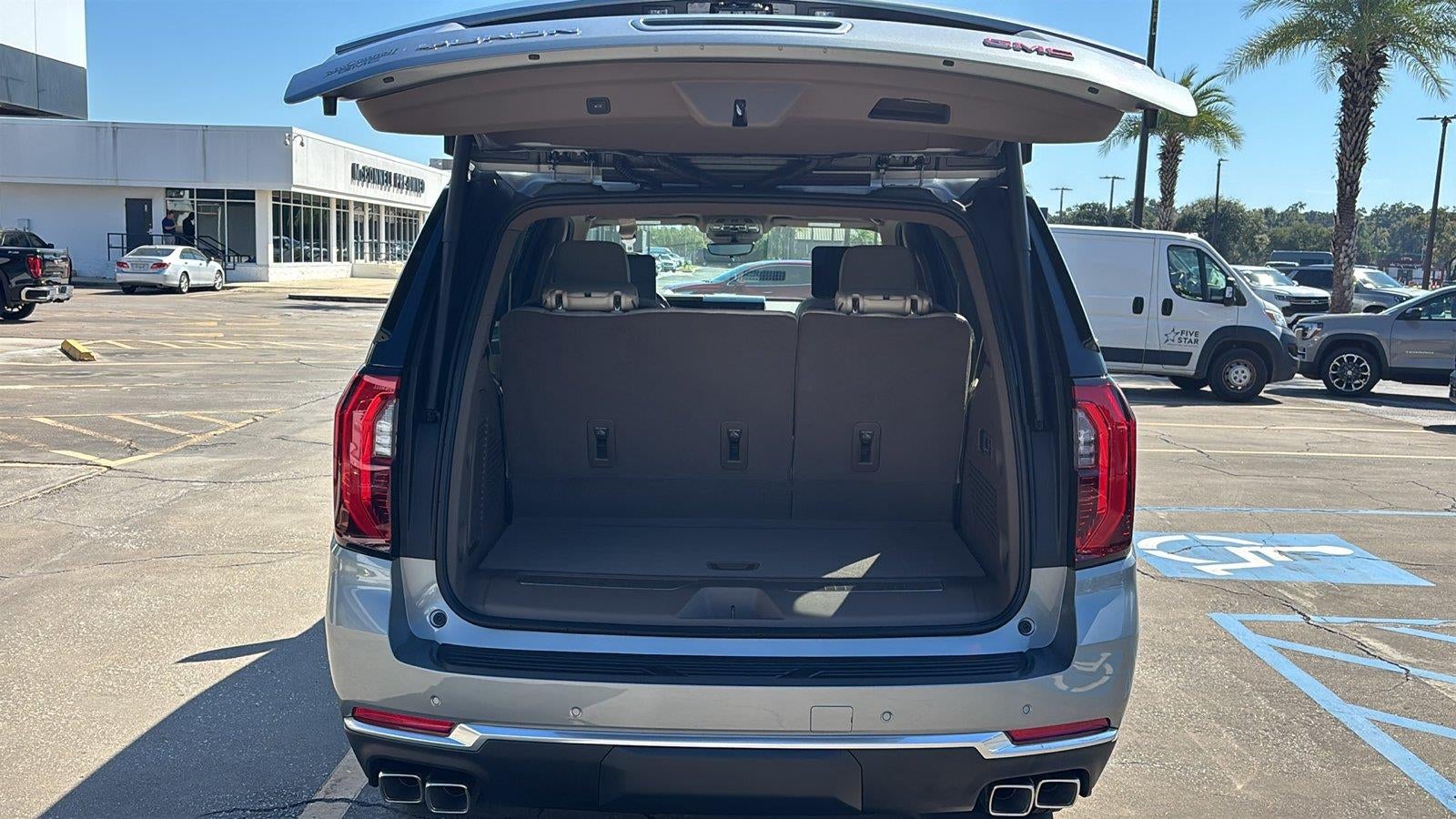 2027 GMC Yukon Denali
