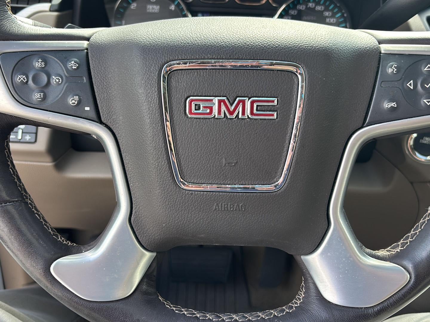 2019 GMC Yukon XL SLT