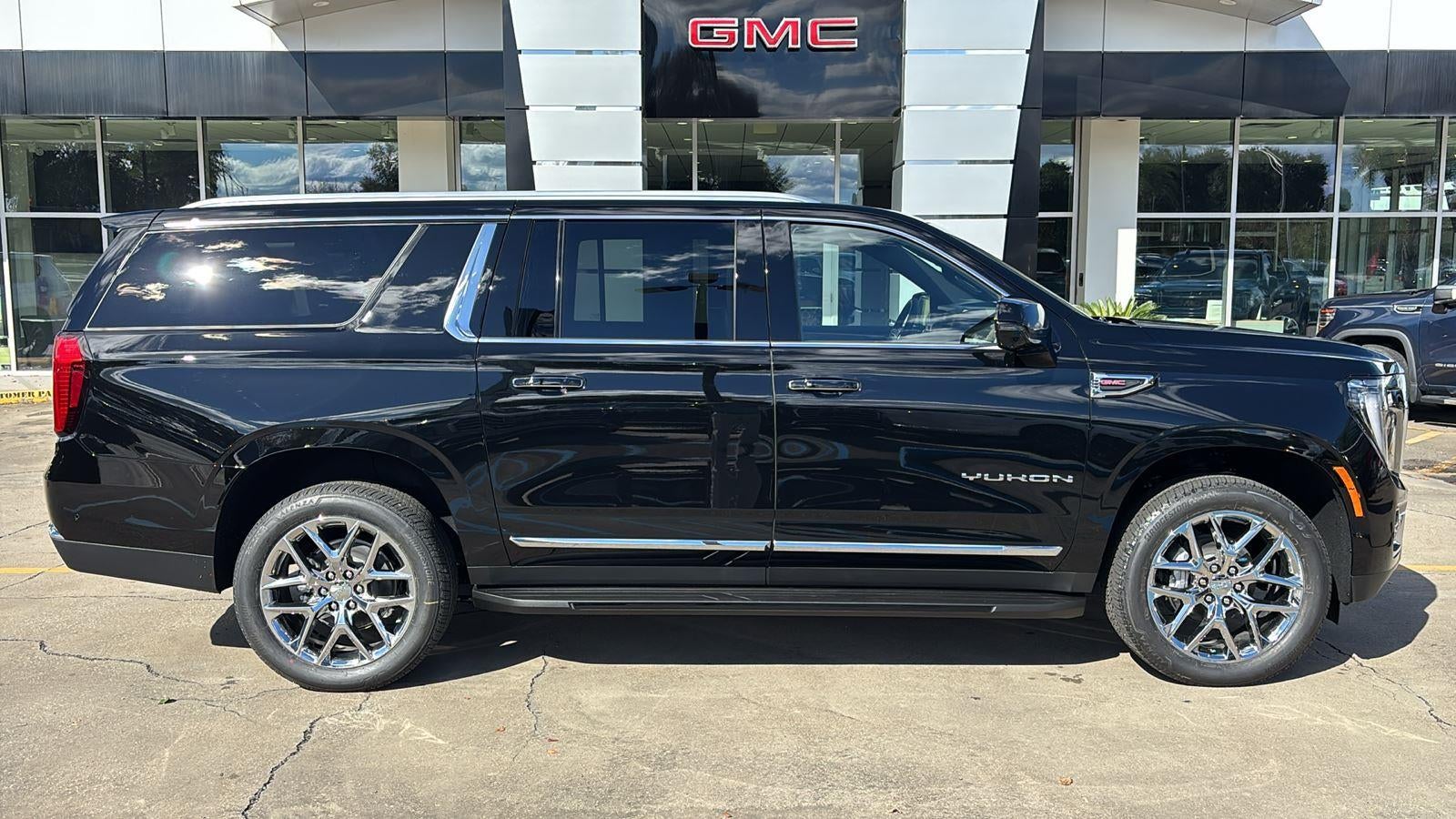 2026 GMC Yukon XL Elevation