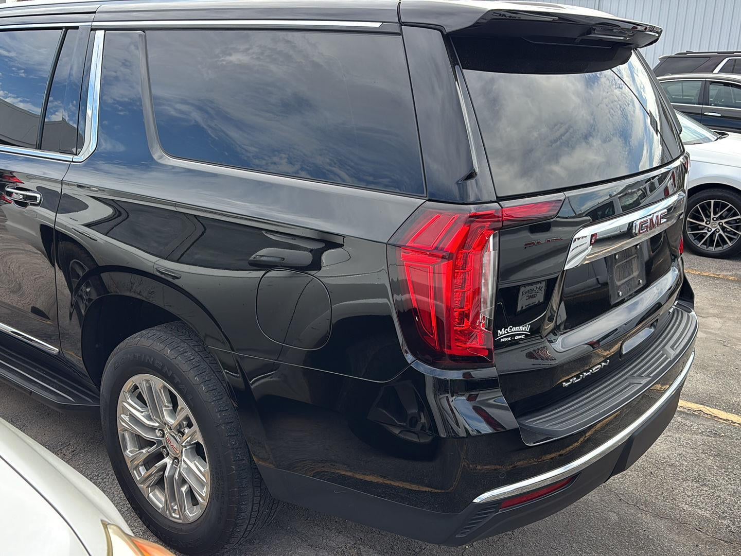 2022 GMC Yukon XL SLT