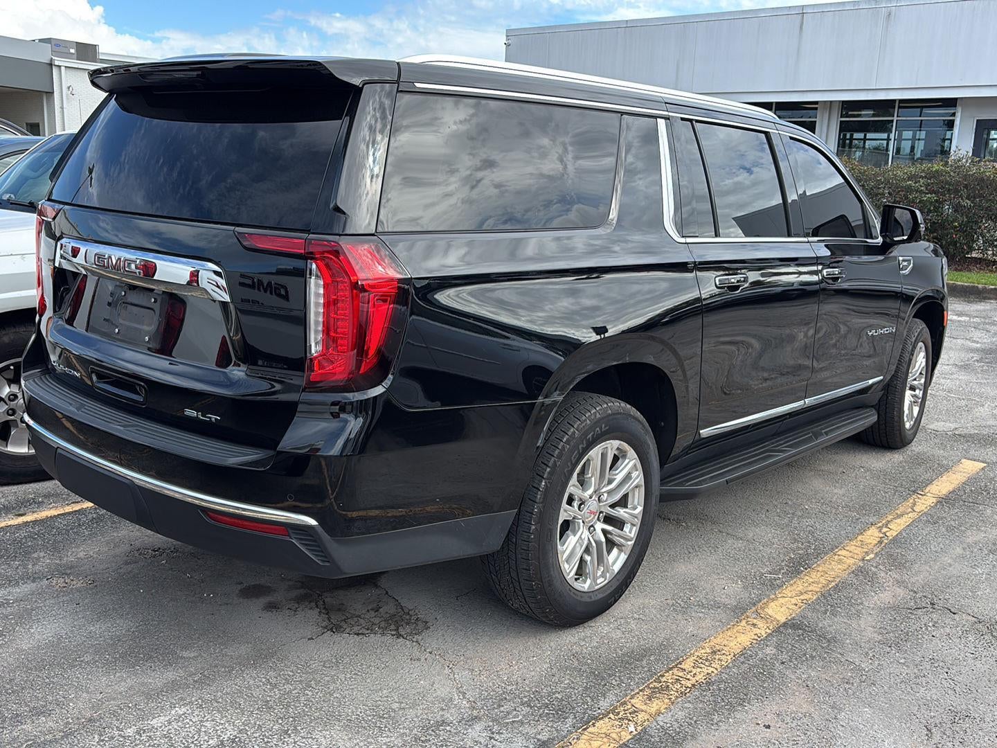 2022 GMC Yukon XL SLT
