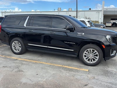 2022 GMC Yukon XL SLT