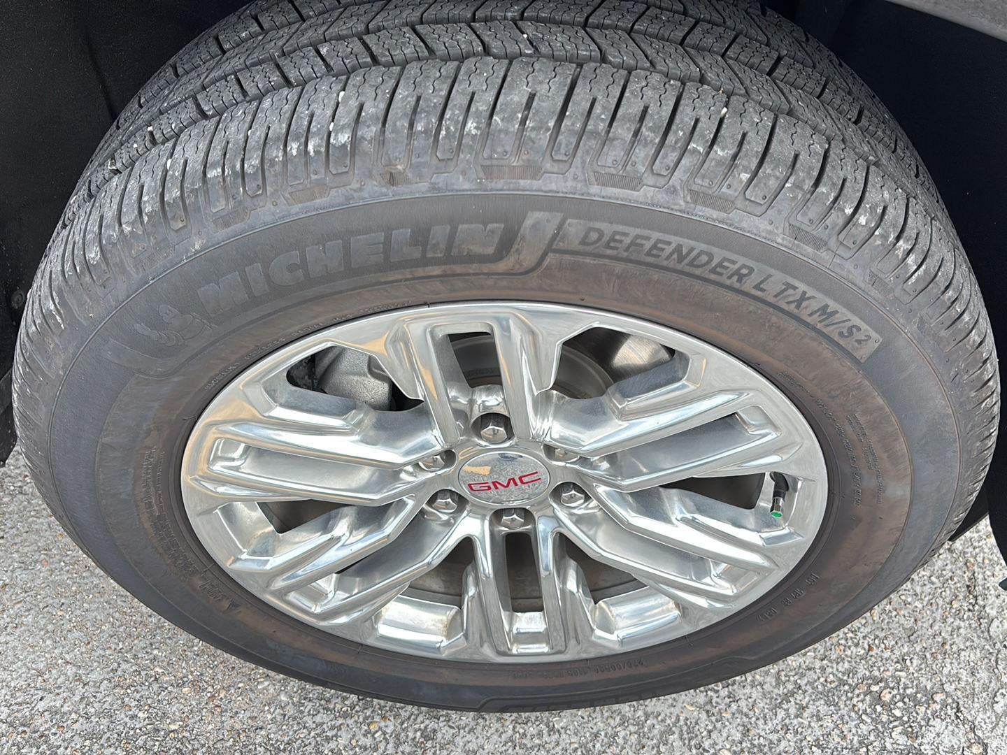 2022 GMC Yukon XL SLT