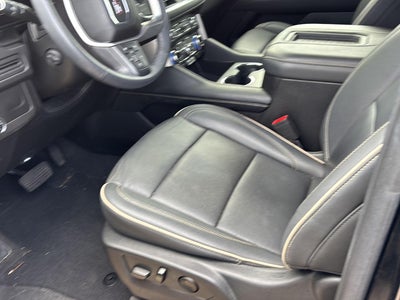 2022 GMC Yukon XL SLT