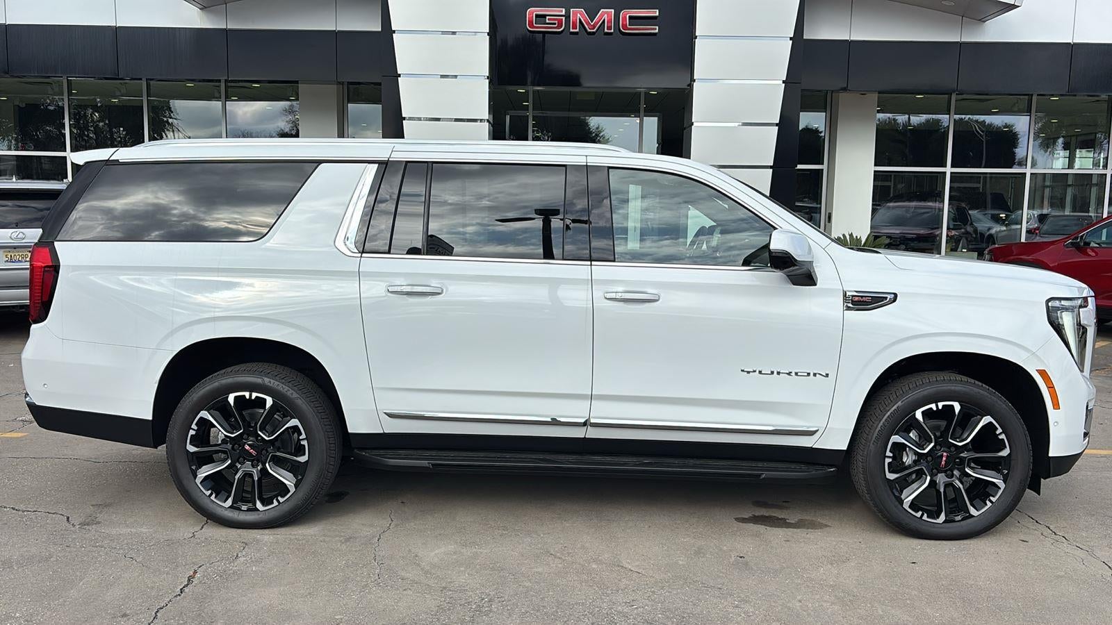 2026 GMC Yukon XL Elevation