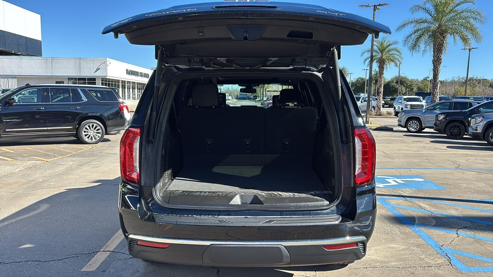 2021 GMC Yukon XL SLT