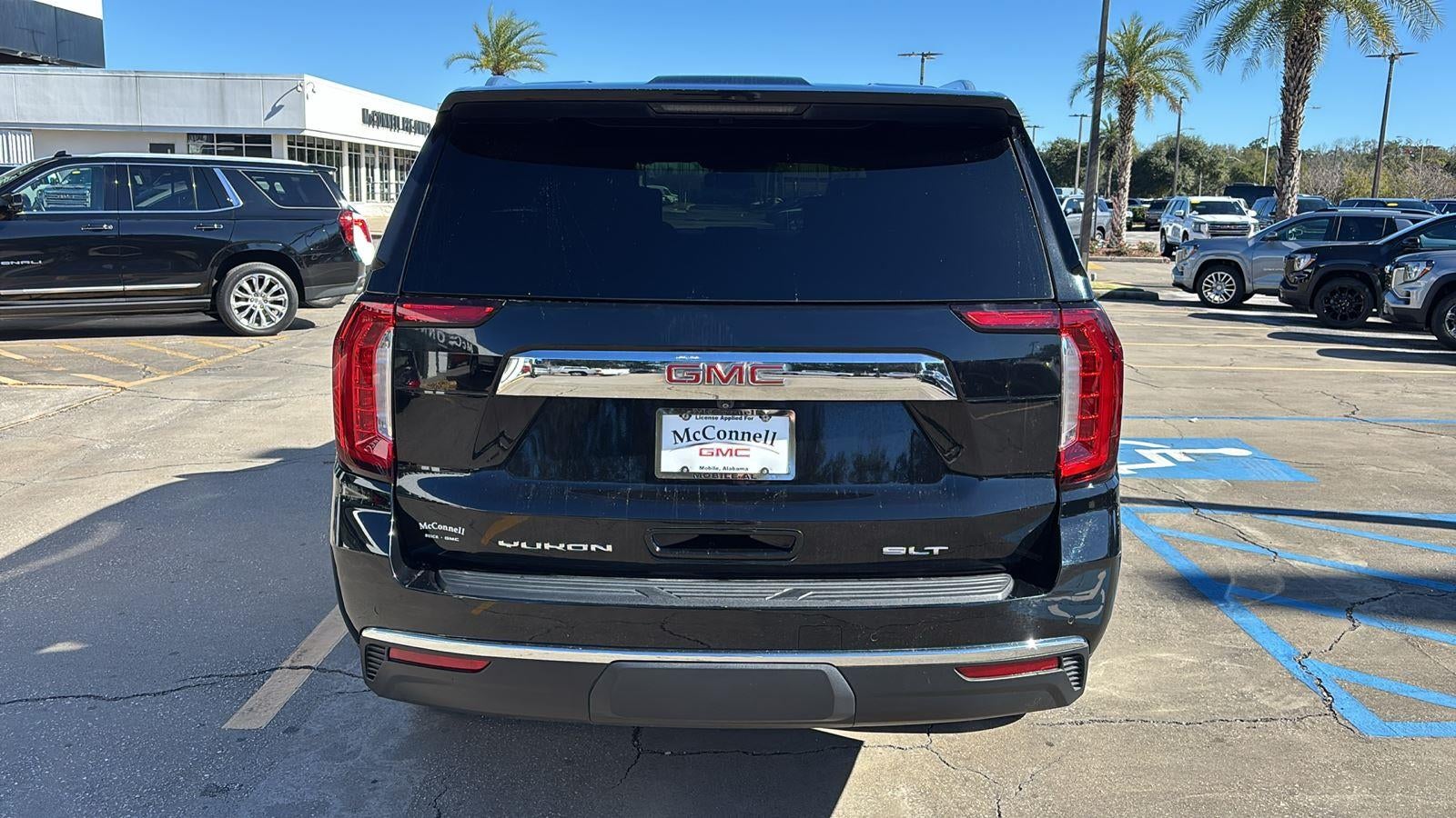 2021 GMC Yukon XL SLT