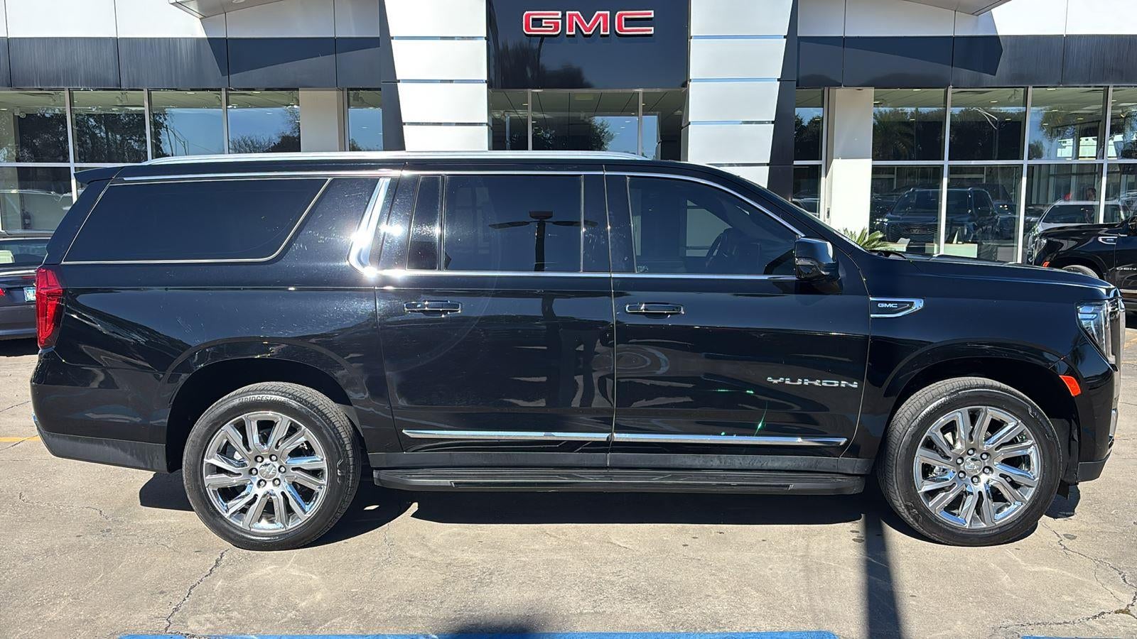 2021 GMC Yukon XL SLT