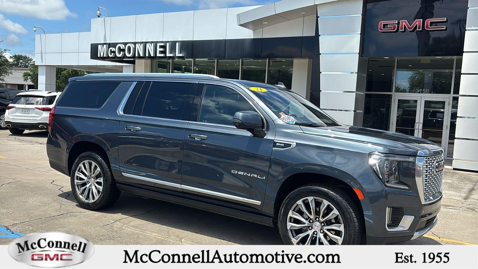2021 GMC Yukon Denali 2WD's photo