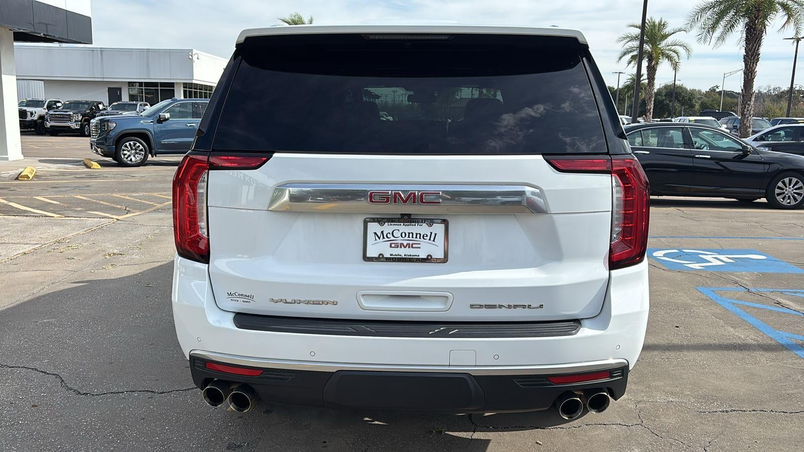 2023 GMC Yukon XL Denali