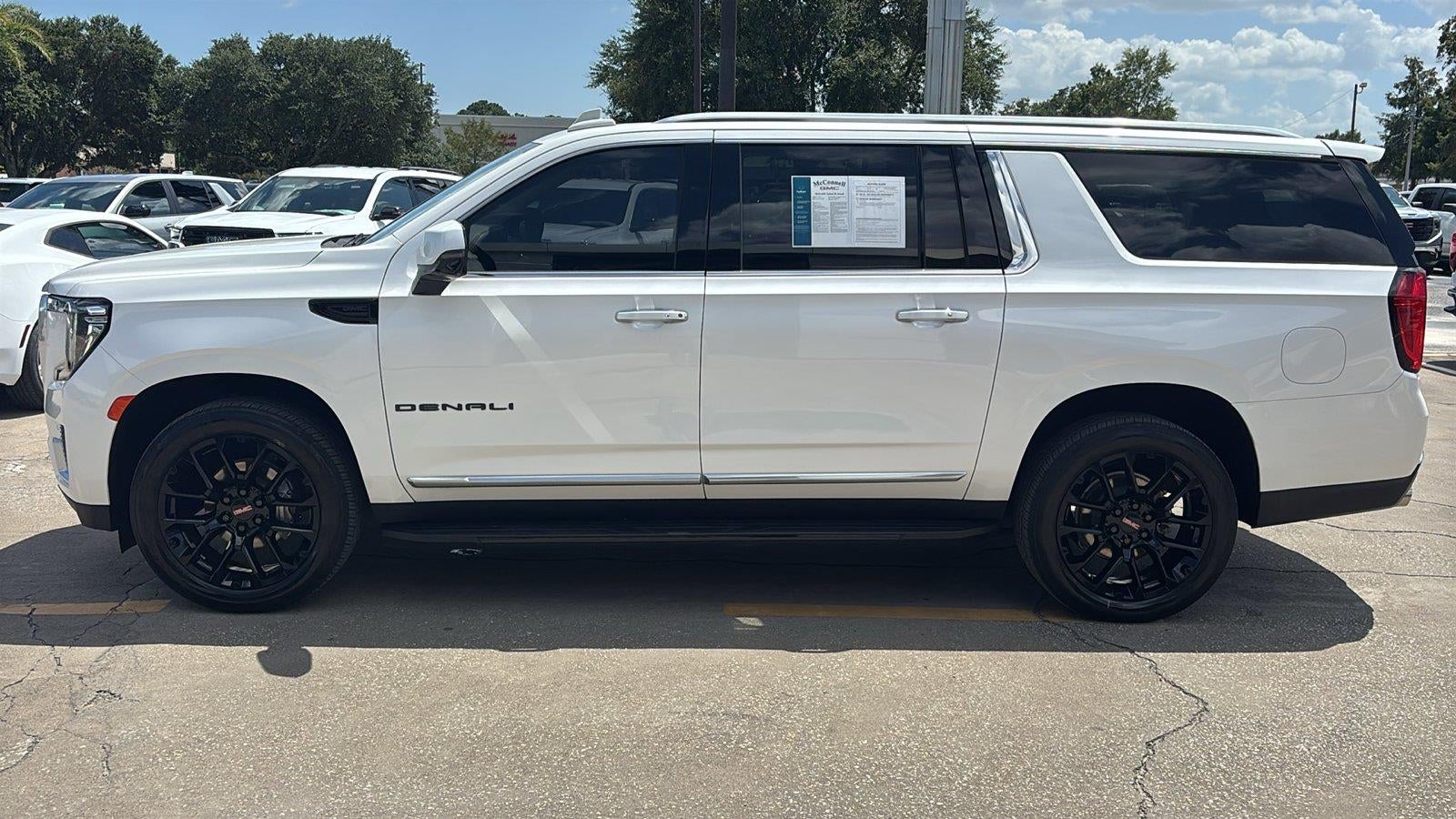 2023 GMC Yukon XL Denali